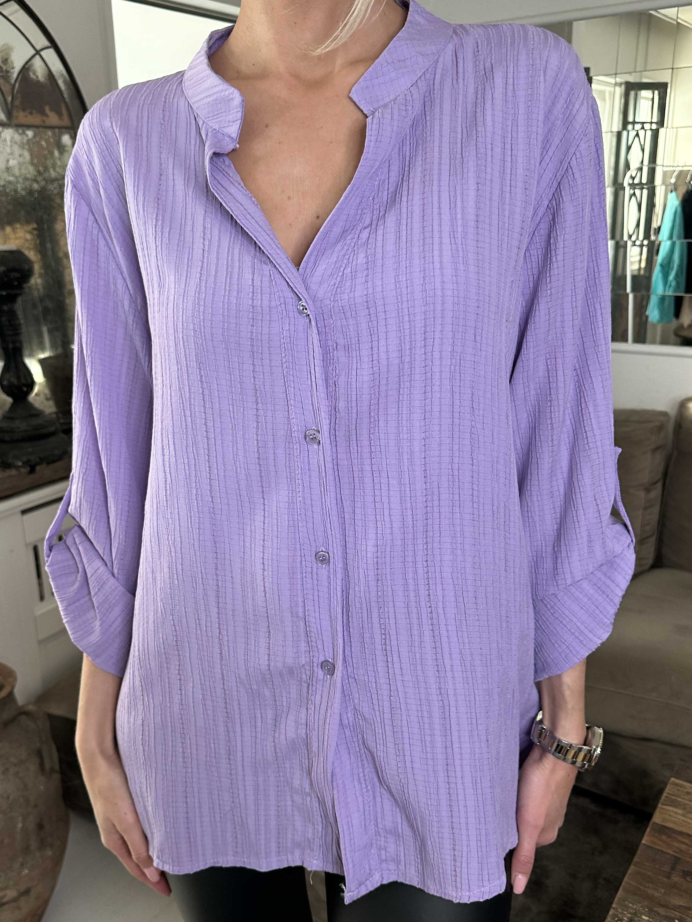 Karah - Enfärgad skjorta i crepe-look